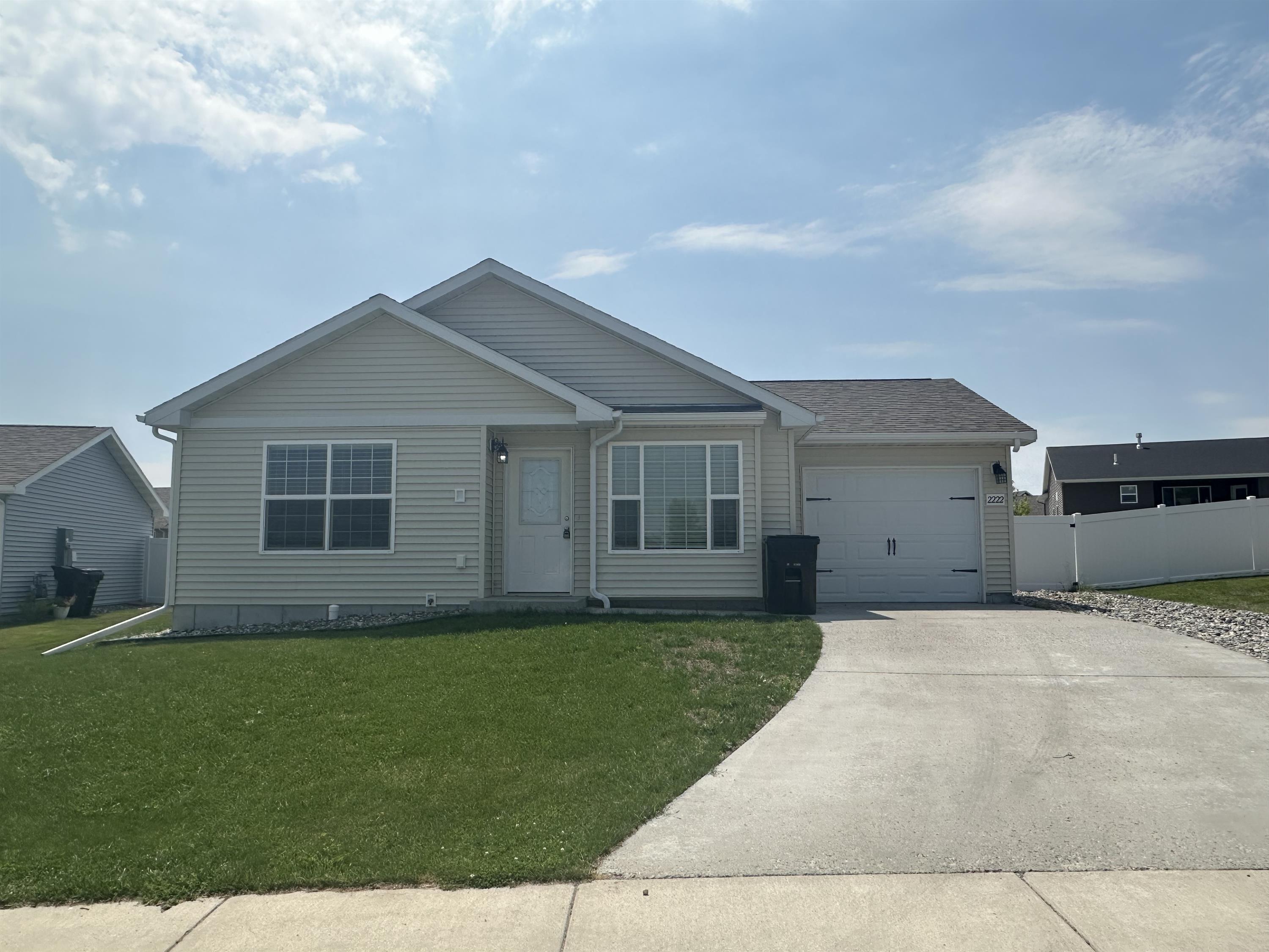 2222 Sierra Vista Circle