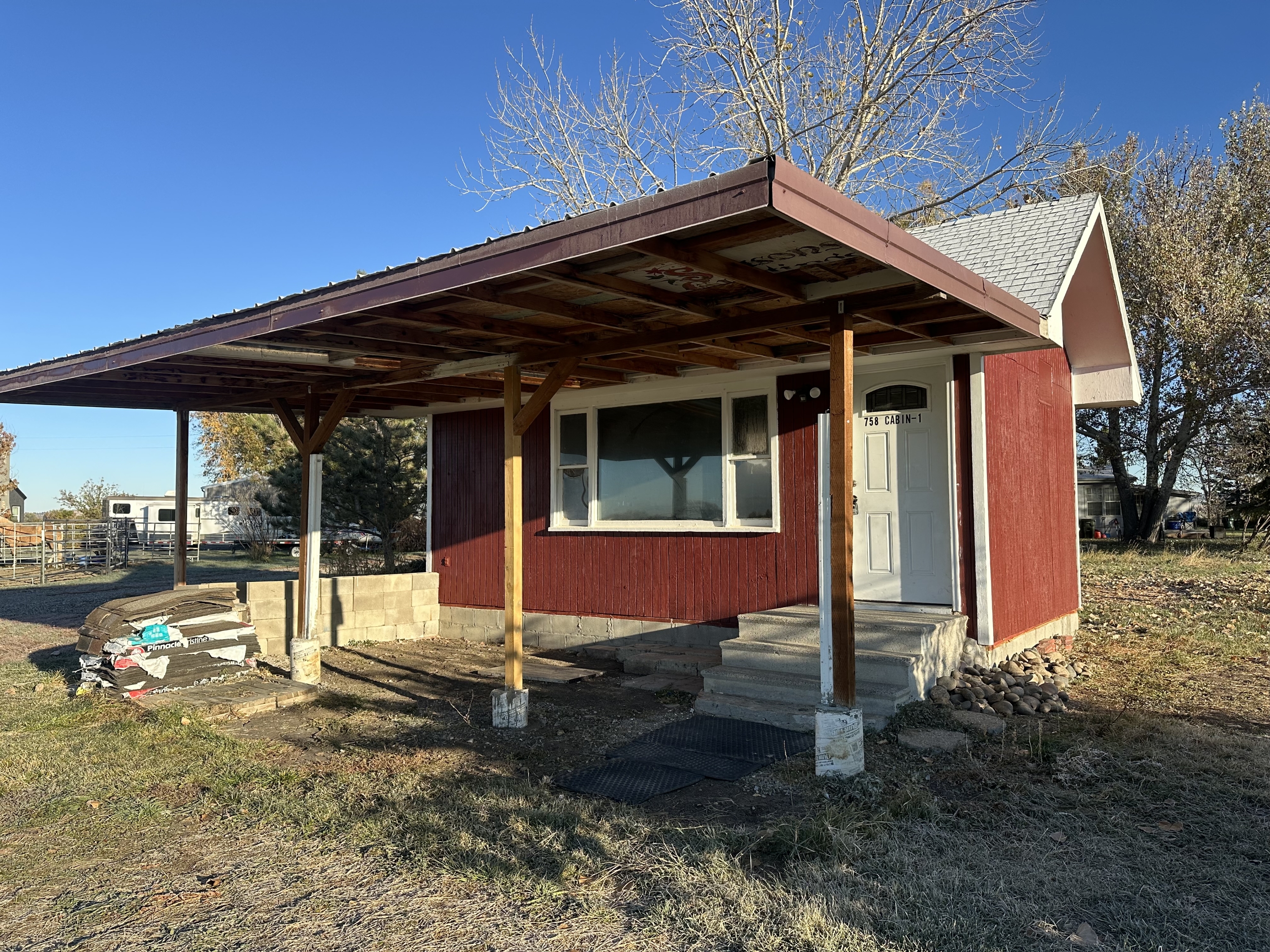 758 W G Road Cabin